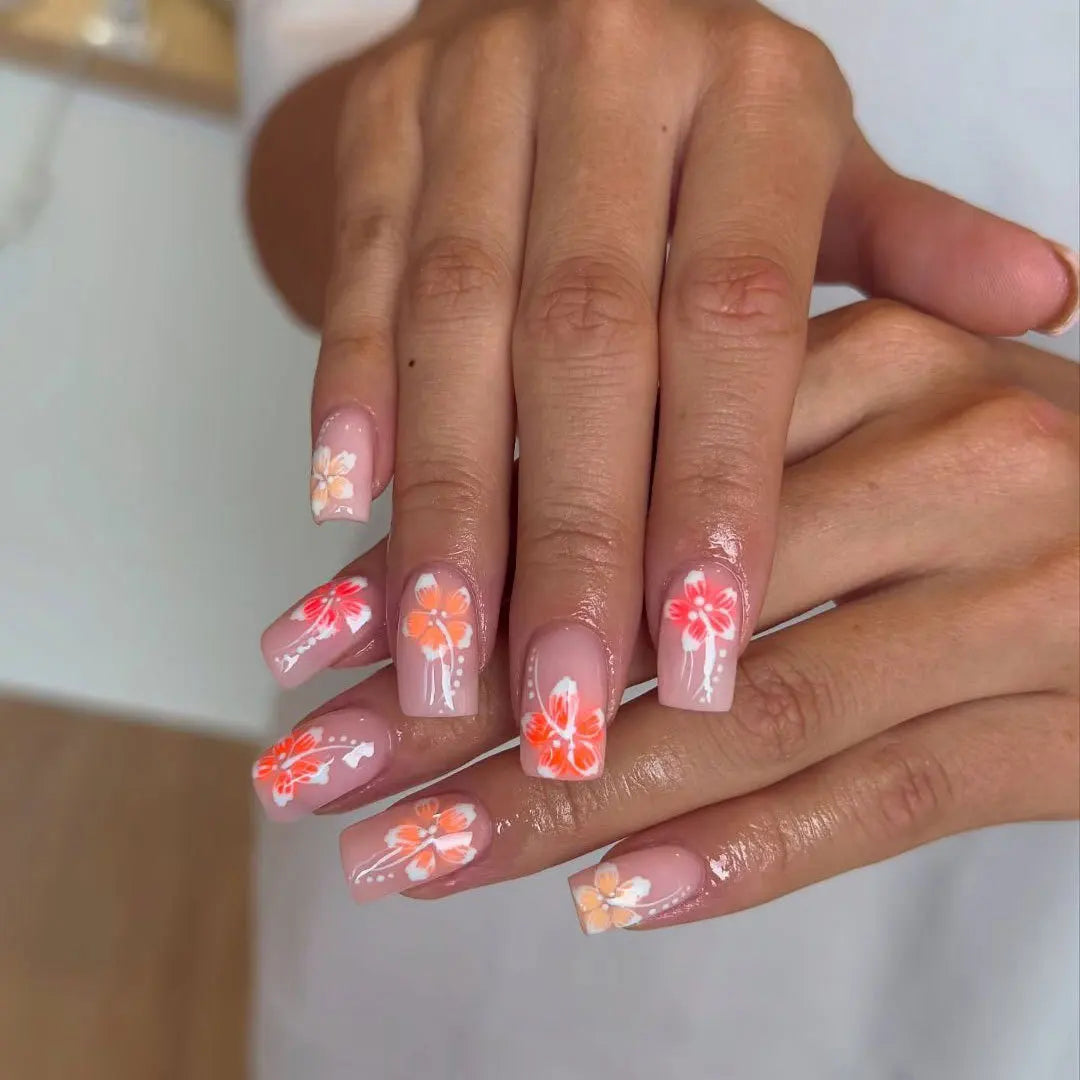Pink French Style False Nails White Flower Printed Short Square Head Press on Nails Simple Wearable Artificial Nails Art 24Pcs