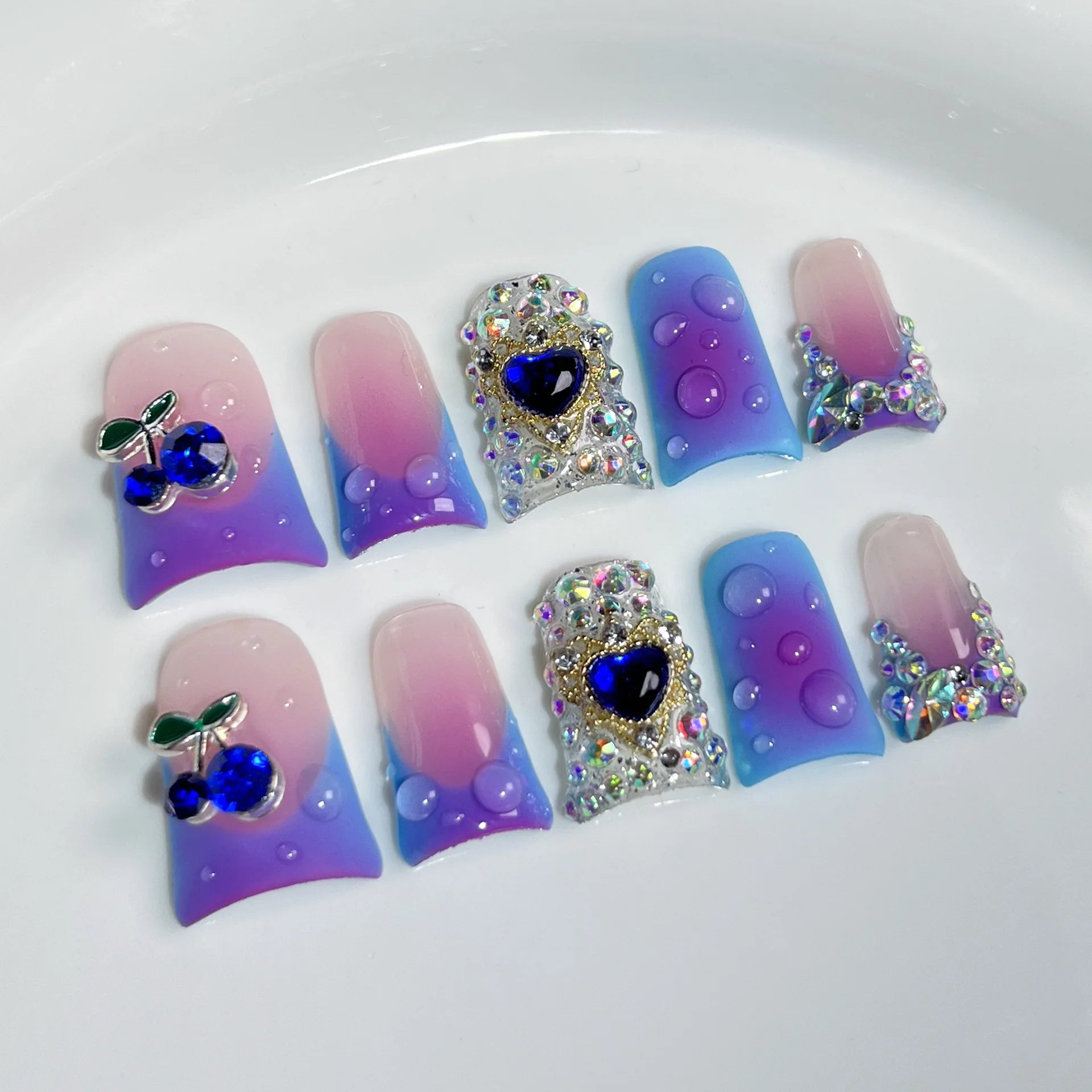 10pcs Pink Duckbill Handmade Press on Nails Art Simple White French Short Fake Nail Wearable Rhinestones Design False Nails Tips